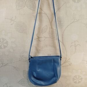 JACKSON Sky Blue Crossbody Bag